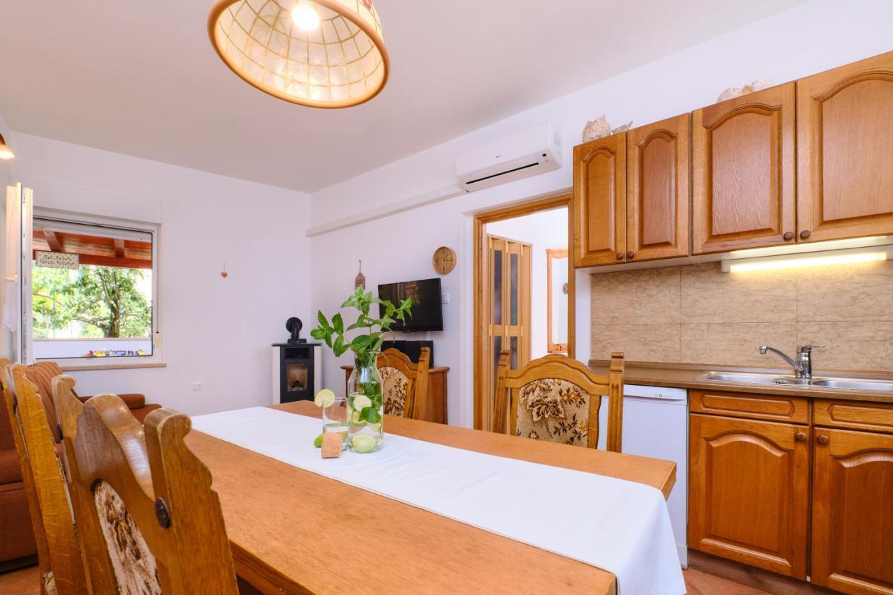 Apartments Antares Mali Lošinj Exterior foto