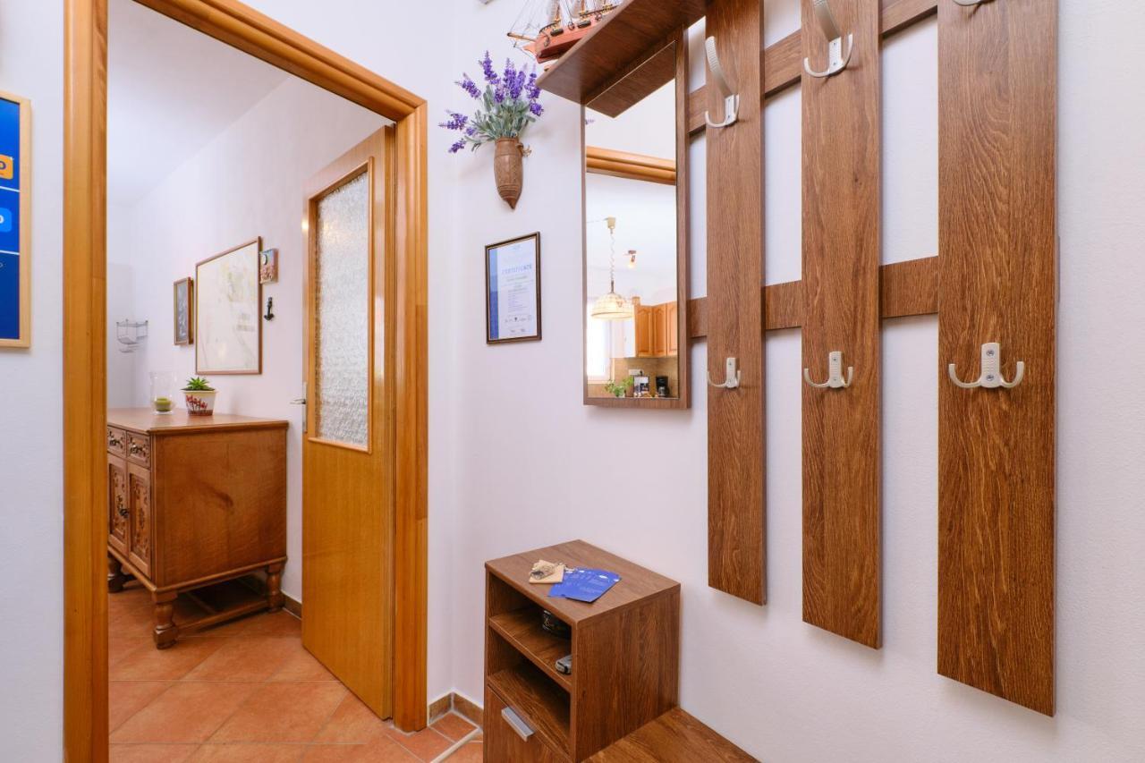 Apartments Antares Mali Lošinj Exterior foto