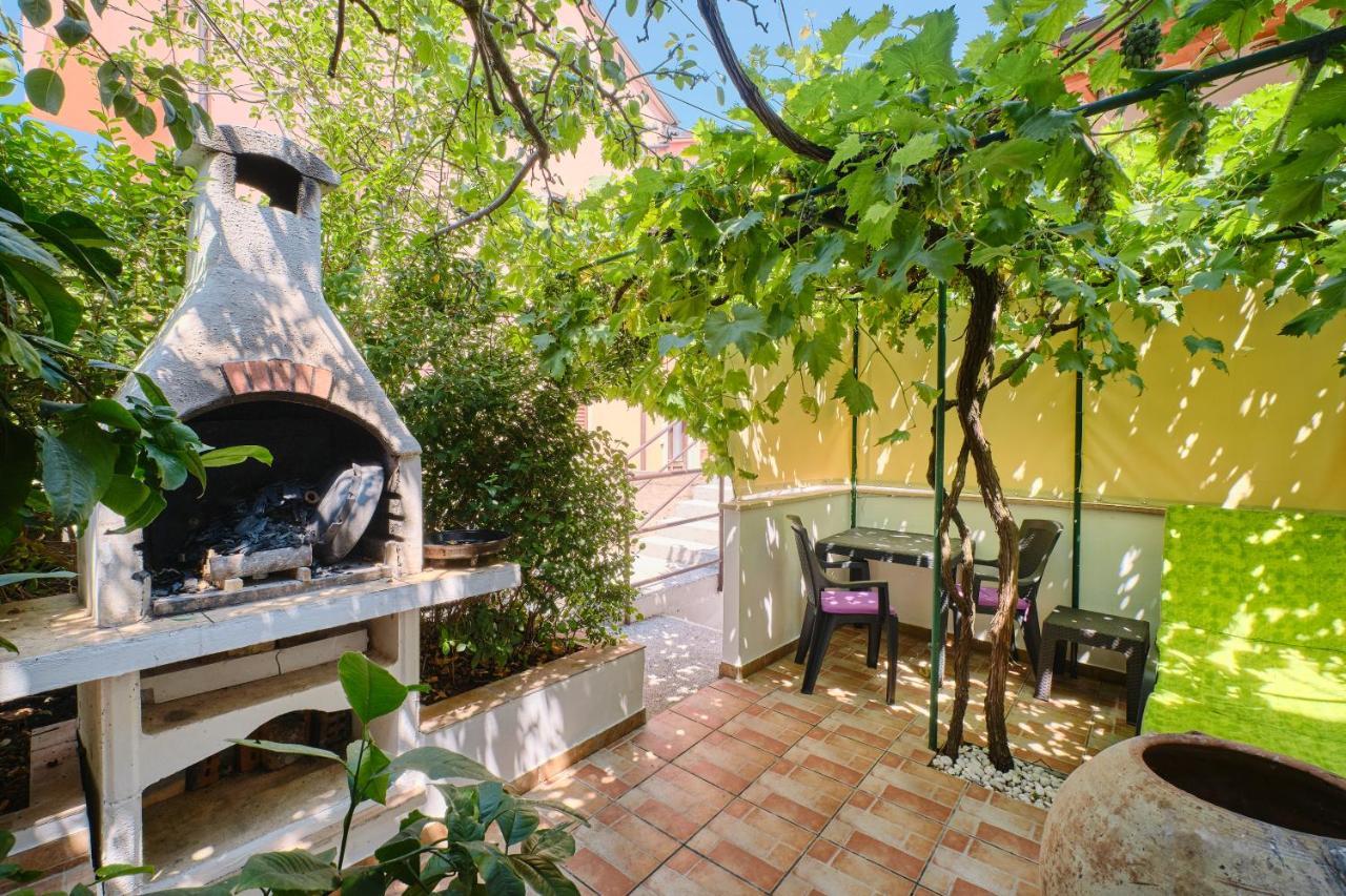 Apartments Antares Mali Lošinj Exterior foto